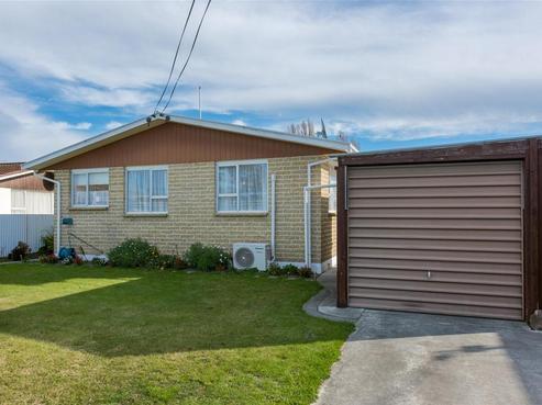2/60 Howick Road, Redwoodtown