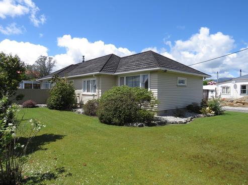 83 Peel Street, Westport