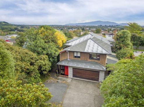 26 Kakariki Grove, Waikanae