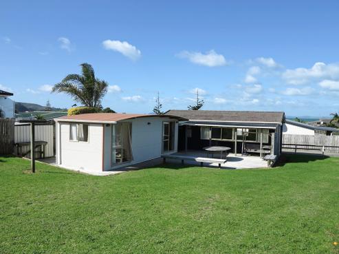 14 Whale Crescent, Karikari Peninsula