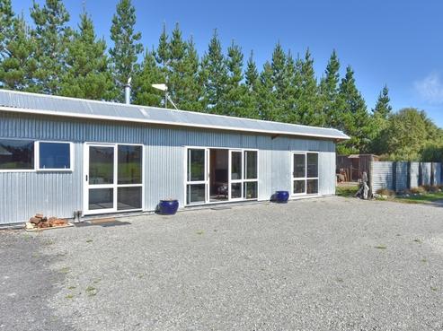 96 Leslies Road, Cust