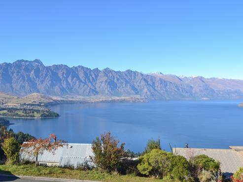 50A Greenstone Place, Fernhill/Sunshine Bay