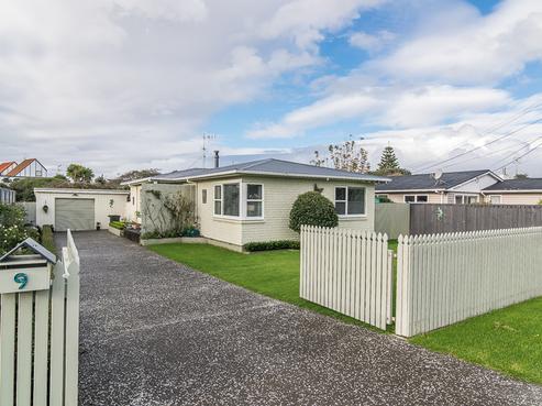 9 Vaucluse Avenue, Paraparaumu Beach