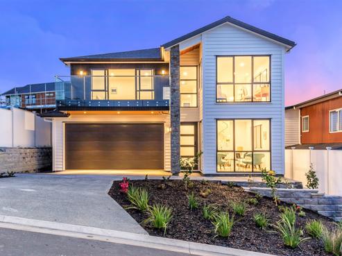 6 Barque Rise, Long Bay