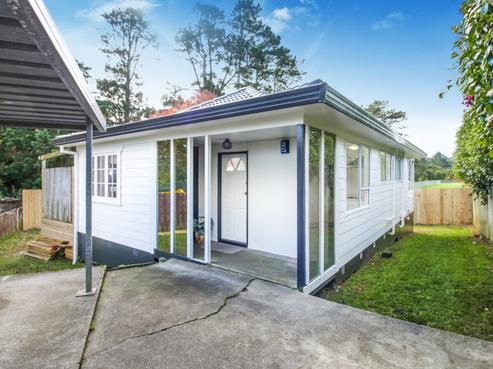 2/33 Karepo Crescent, Ranui