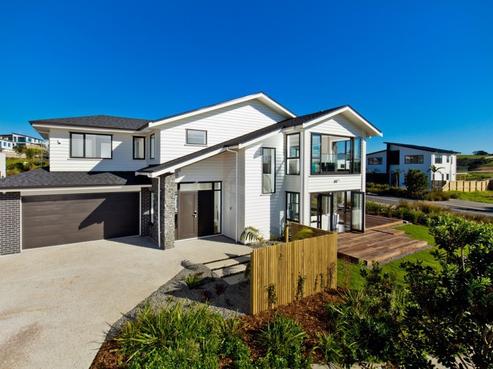 7 Makura Road, Long Bay