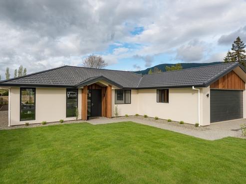 23 Mako Street, Richmond