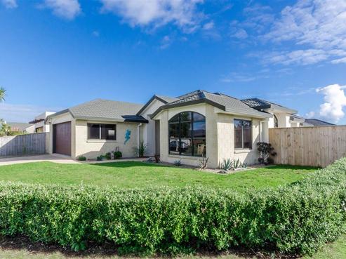 4 Holcombe Drive, Paraparaumu