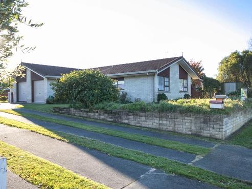 235 Shakespeare Street, Leamington