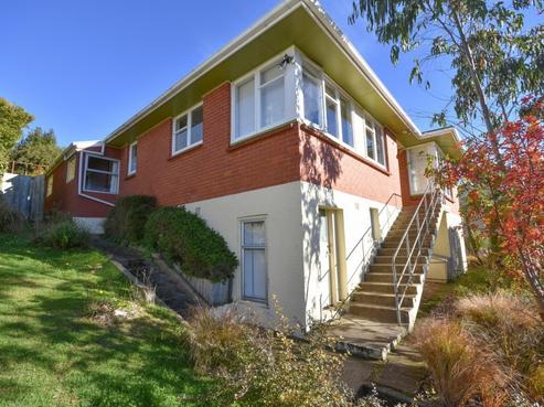80 Turnbull Street, Brockville
