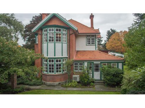 105 Walnut Avenue, Allenton