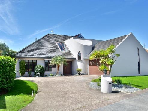 28 Windsong Court, Northpark