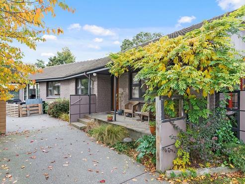 354 Memorial Avenue, Burnside
