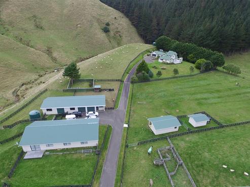 246 Takapu Road, Tawa