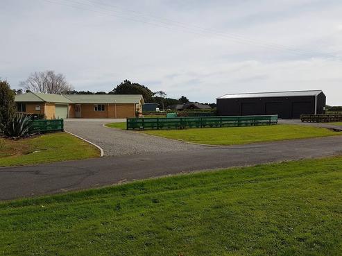 202 Ohanga Road, Onaero