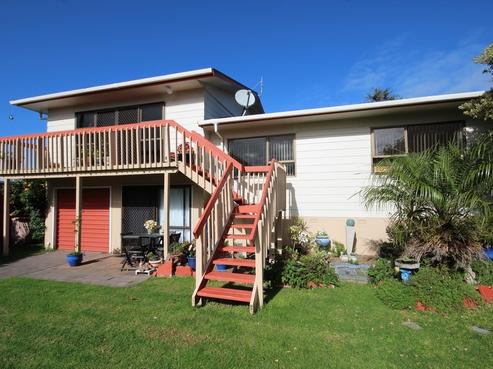9 Shearwater Street, One Tree Point