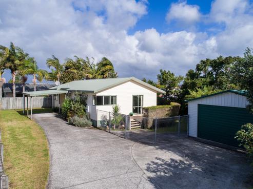 21 Bermuda Place, One Tree Point