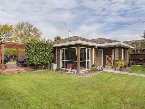 37 Fairweather Crescent, Kaiapoi