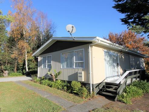 38 Invergarry Road, Hilltop