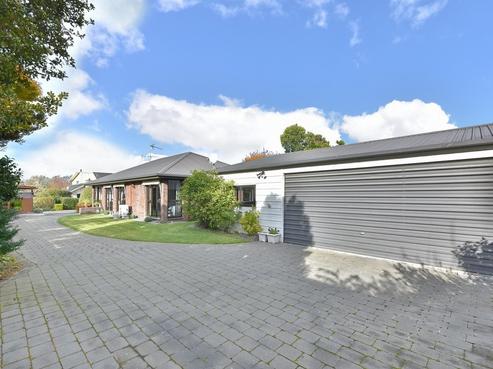 8 Kowai Place, Amberley