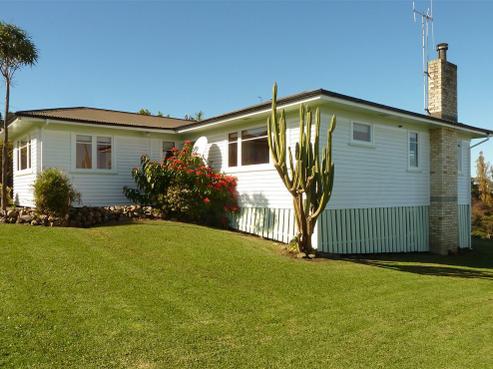 718 Mount Pleasant Road, Thames