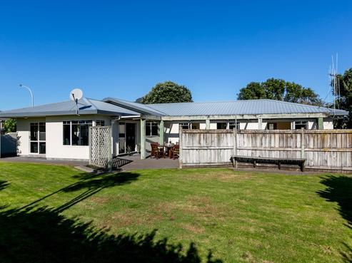4 Kaitake Place, Oakura