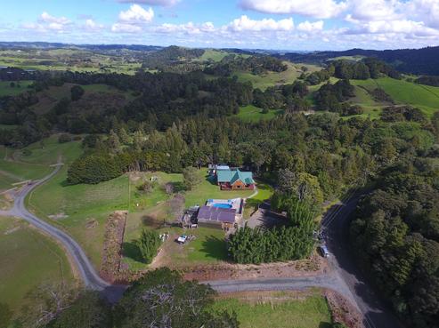 101 Pebble Brook Road, Waitoki