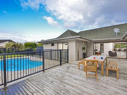 4 Jeanette Place, Mairangi Bay
