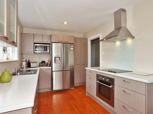 16 Uxbridge Street, Northcote