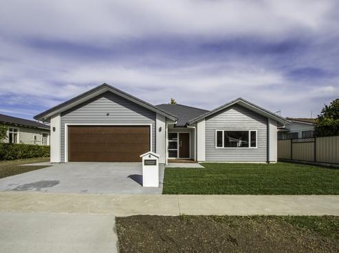 14 Golding Road, Taradale
