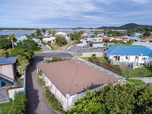 38 Pine Road, Ngunguru