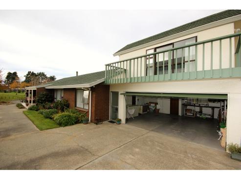 37 Juniper Place, Burnside