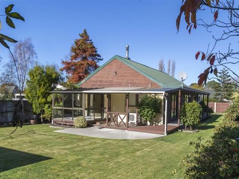 6 Mckenzie Place, Waikuku Beach