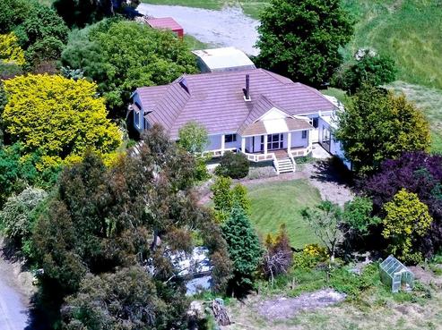 23 Back Road, Milton
