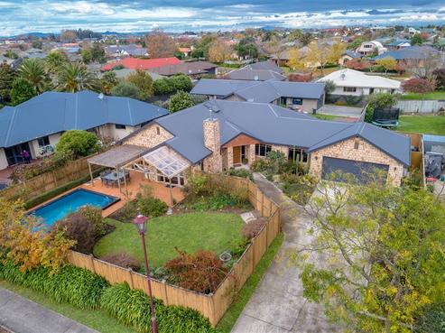 7 Sovereign Place, Rototuna North