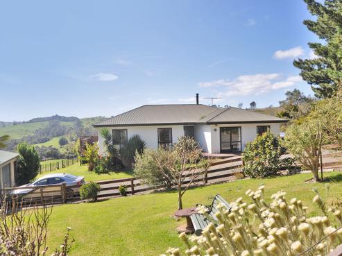 440 Wharehine Road, Wharehine