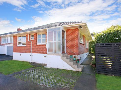 1/9 Howe Street, Howick