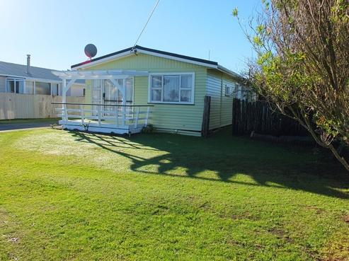 29 Edinburgh Terrace, Foxton Beach