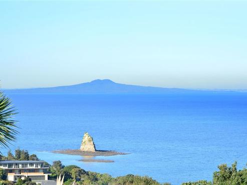 27A Roberts Road, Matakatia