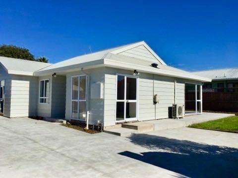 6 Mermaid Place, Southshore