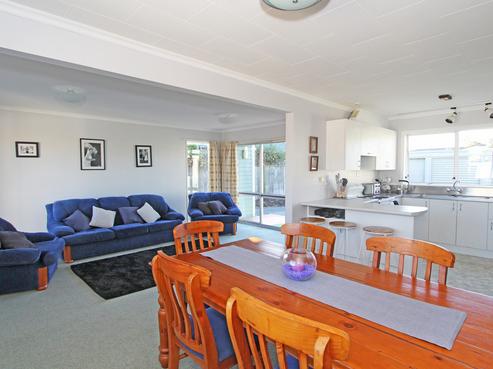 11 Tod Place, Lincoln