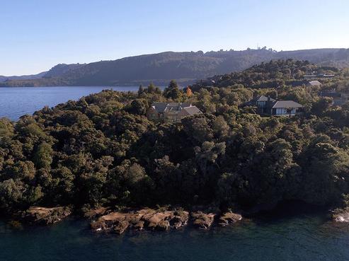 13 Whakamoenga Point, Acacia Bay