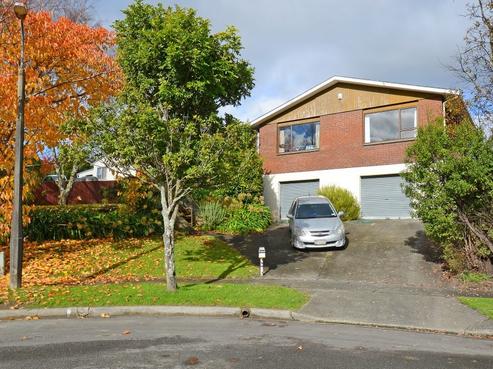 20 Moonstone Grove, Birchville