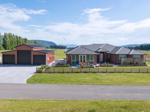 52/500 Kinloch Road, Kinloch