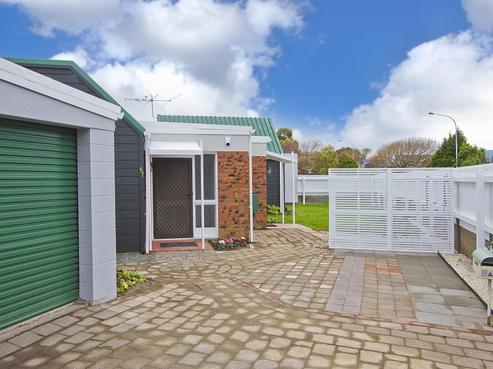 1/5 Bloomfield Terrace, Central Hutt