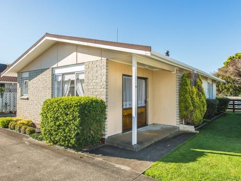 8A Lincoln Road, Springvale