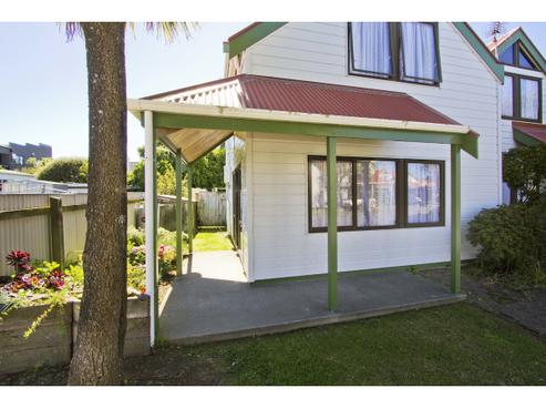 3/58 Cuba Street, Petone