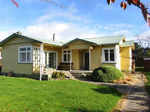 12 Anderson Street, Reefton
