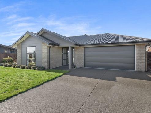 32 Bayliss Drive, Woodend Beach