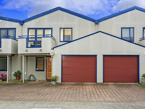 5/70 Fernhill Way, Oteha